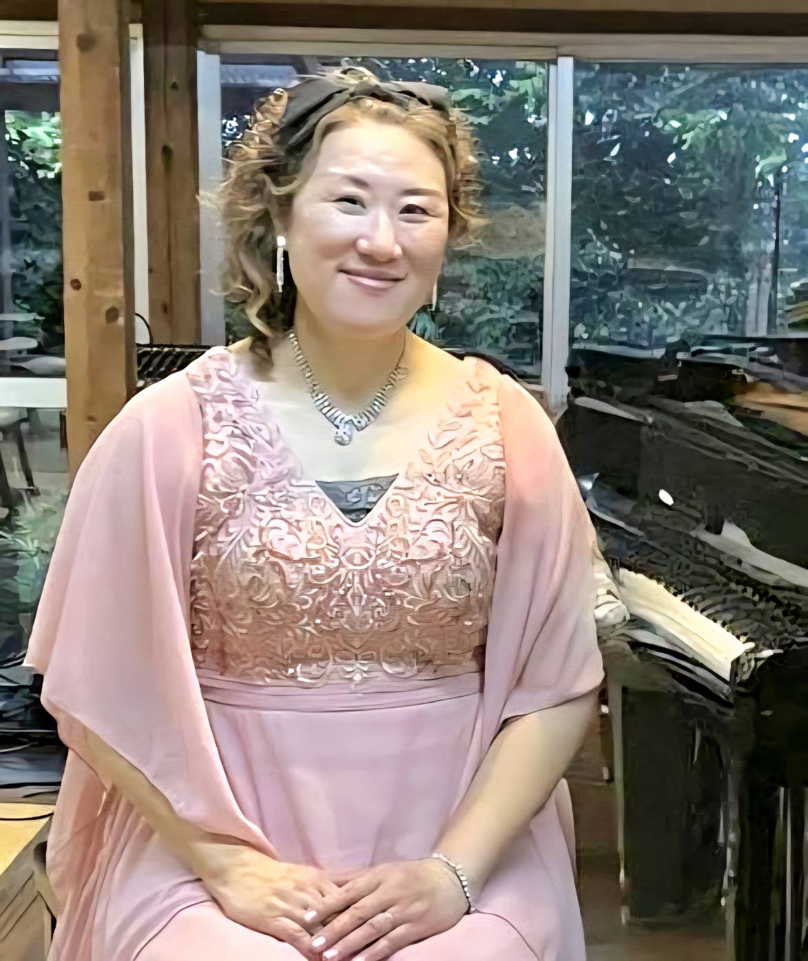 牛尾美穂子(ソプラノ・ピアノ)