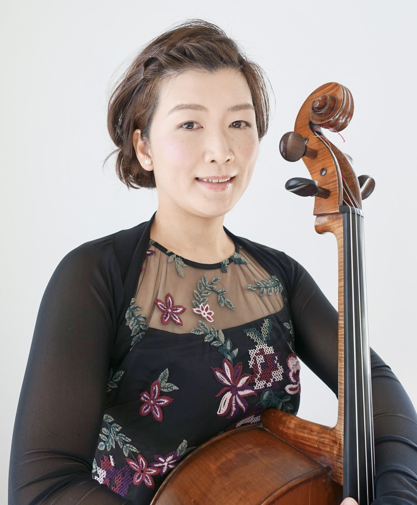 松谷明日香（チェロ）